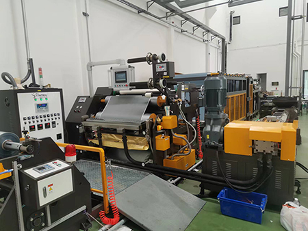 Atualização da automação da linha de membranas de butil para cliente tailandês