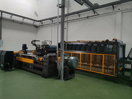 Atualização da automação da linha de membranas de butil para cliente tailandês